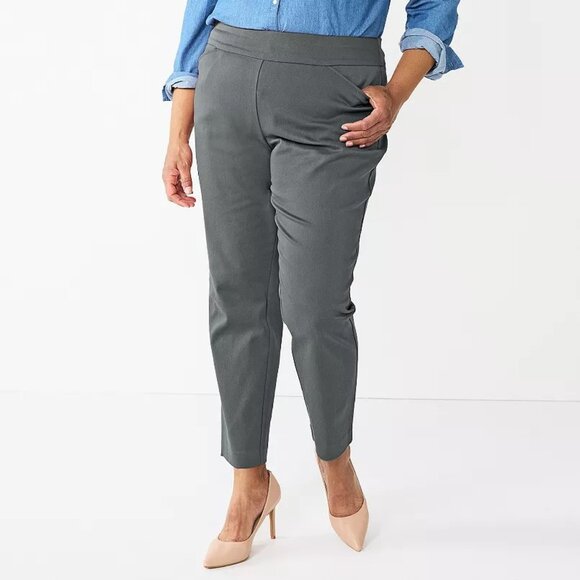Croft & Barrow Straight Mid-Rise Classic Pull-On Pant - Grey - Size 3X - Picture 1 of 5